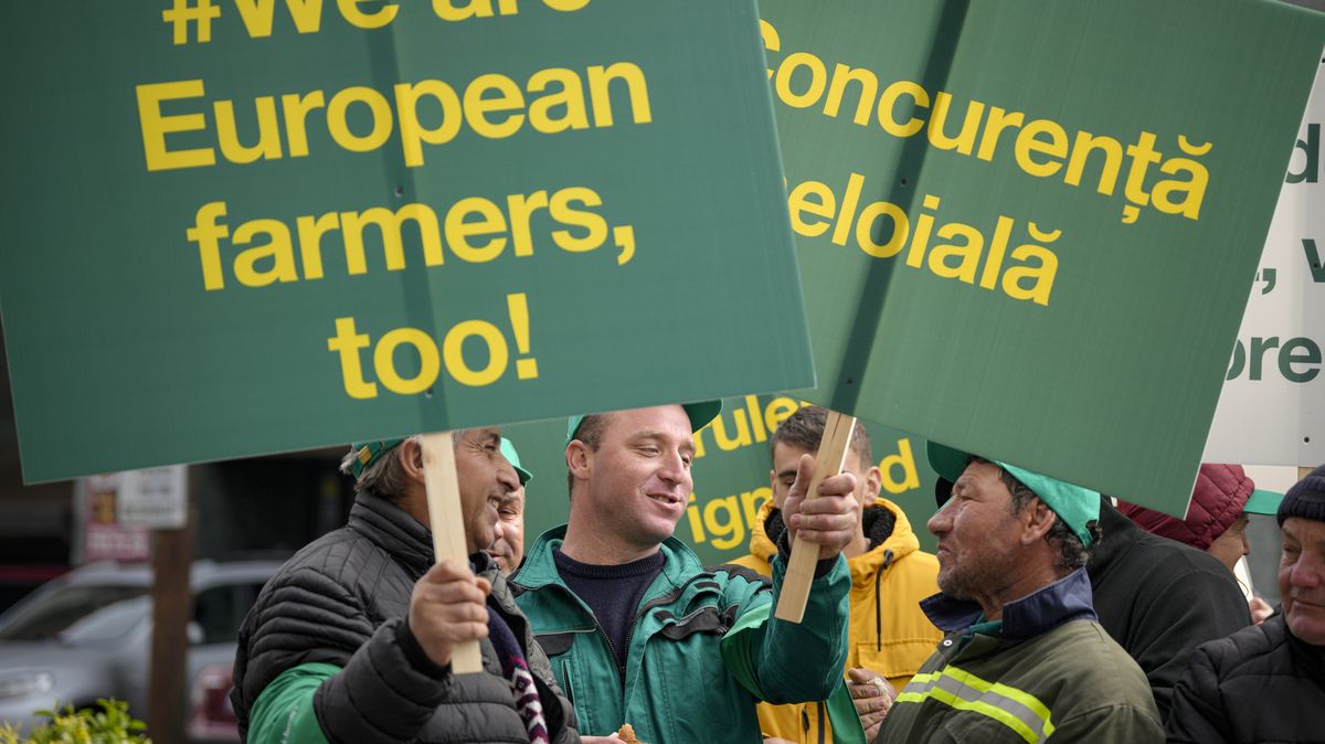Transport ukrajinského obilí přes EU způsobuje zmatek