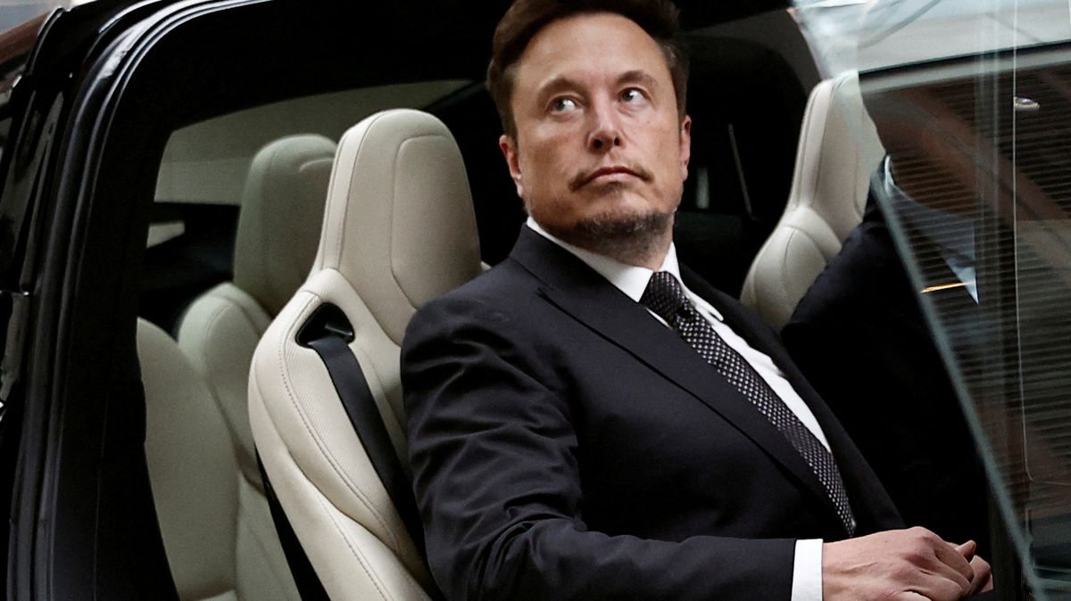 Musk: Ukrajinci chtěli potopit při útoku většinu ruských lodí v Sevastopolu, neumožnil jsem jim to