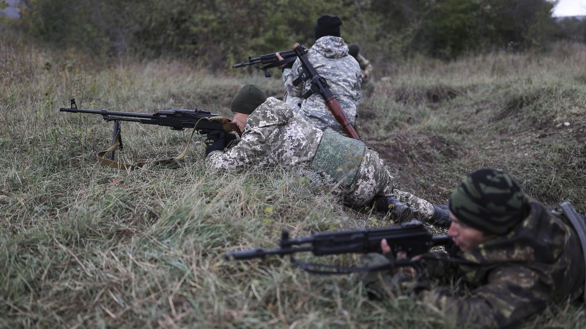 „Už nemají iluze“. Výrazně přibývá ruských vojáků, kteří se snaží dezertovat