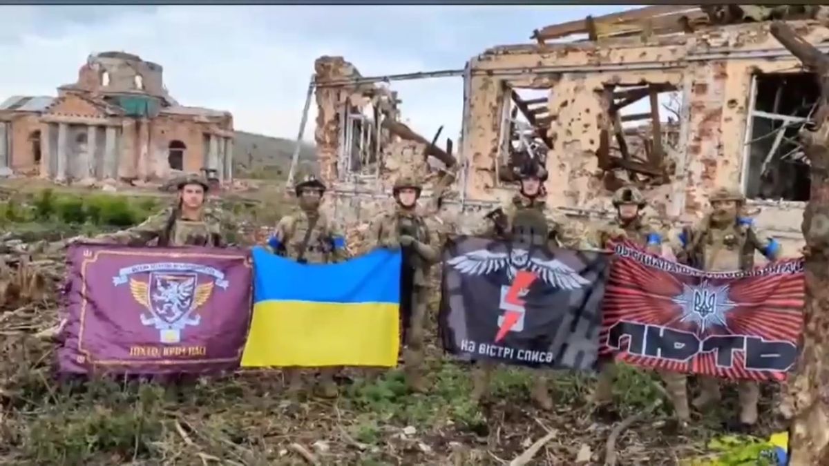 Zelenskyj potvrdil úspěchy u Bachmutu: Nesmíme nechat Putina vydechnout