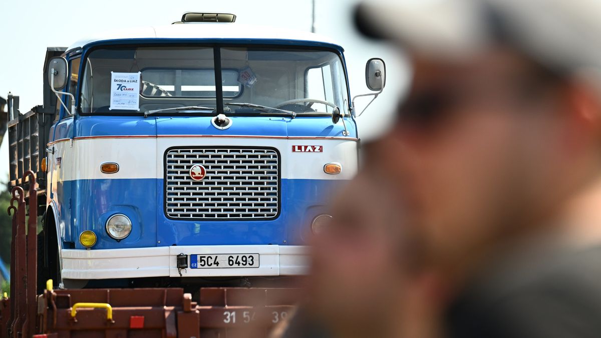 Liaz patřil k největším výrobcům nákladních aut v Československu. Oslavil výročí