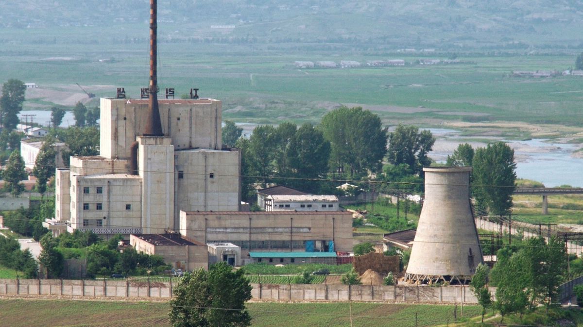 Severní Korea odstavila reaktor. Zřejmě potřebuje plutonium na bomby