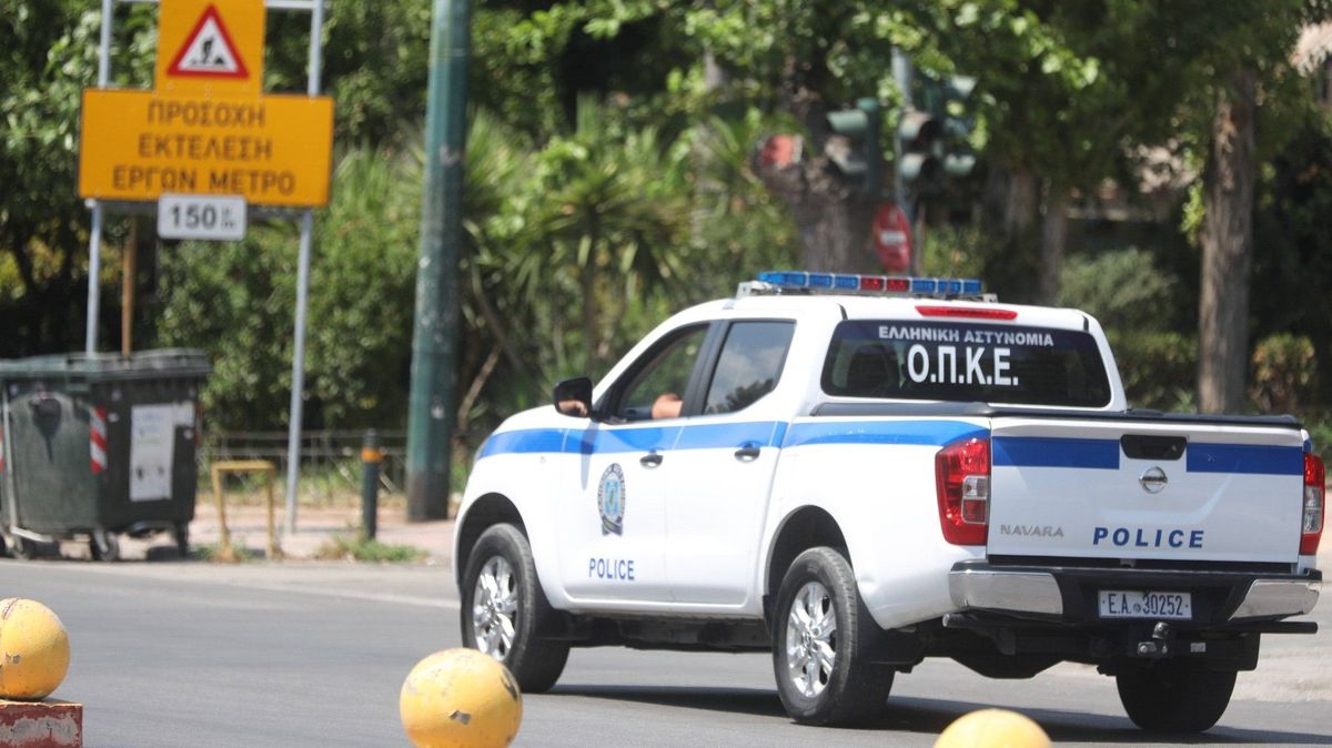 Mrtví v autě s německou značkou. Střelba v Řecku si vyžádala šest obětí