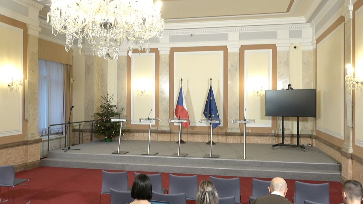 Vláda představuje státní pomoc pro energeticky náročné firmy