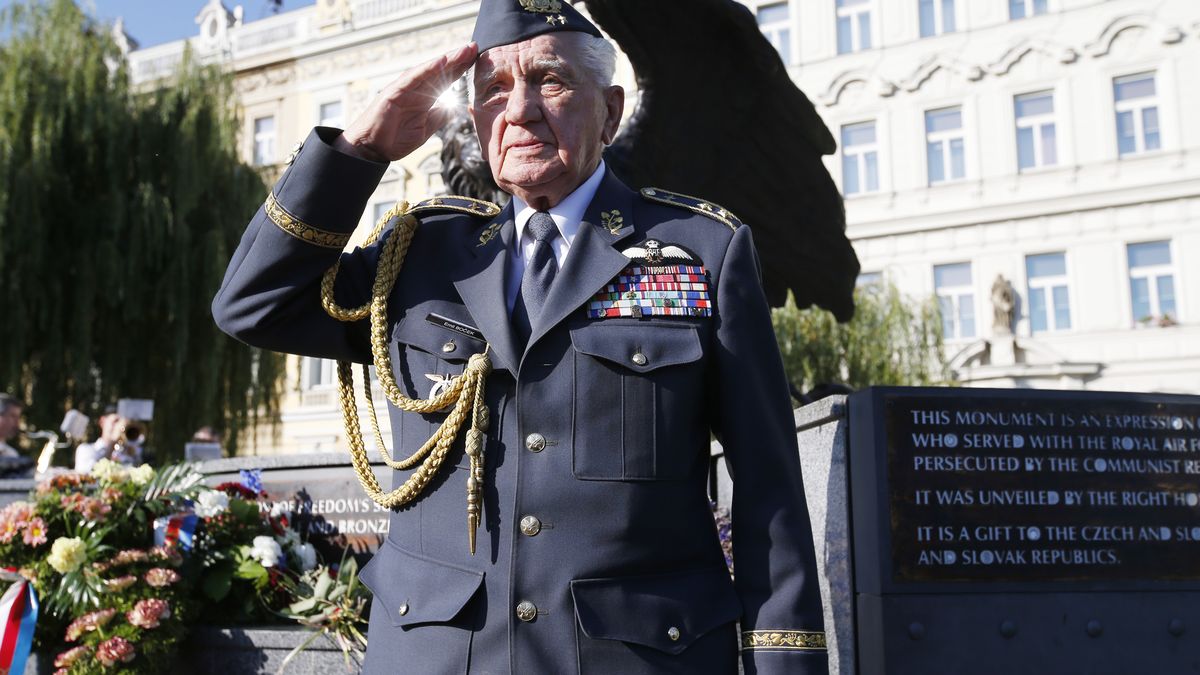 Zemřel válečný veterán Emil Boček
