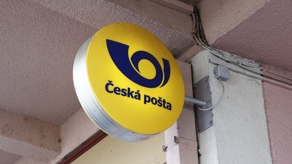 Česká pošta loni víc než zdvojnásobila ztrátu na 1,75 miliardy