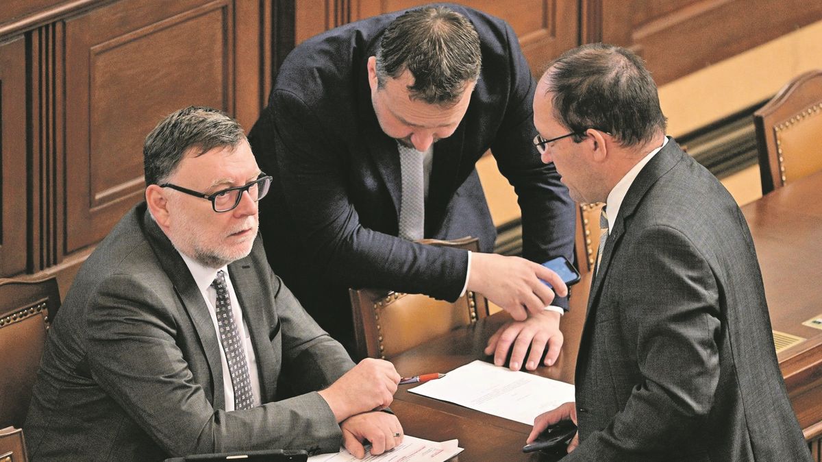STAN a TOP 09: Srazme 150 miliard