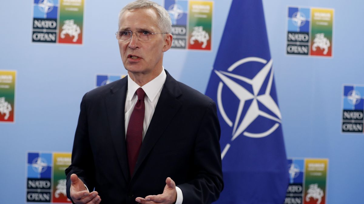 Stoltenberg čeká Zelenského na úterní večeři