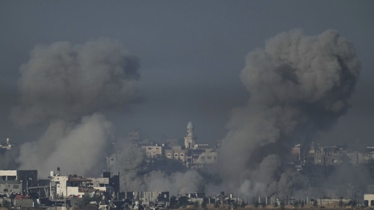 Izraelský nápor na jih Pásma Gazy se zvyšuje. USA varují před civilními oběťmi