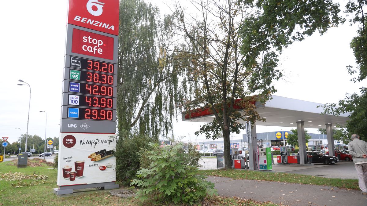 Radost nad levným benzinem v pohraničí záhy skončila, ceny opět vyrostly
