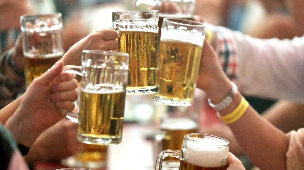 Kde mají v Evropě nejlevnější pivo? Česká města v první desítce nenajdete