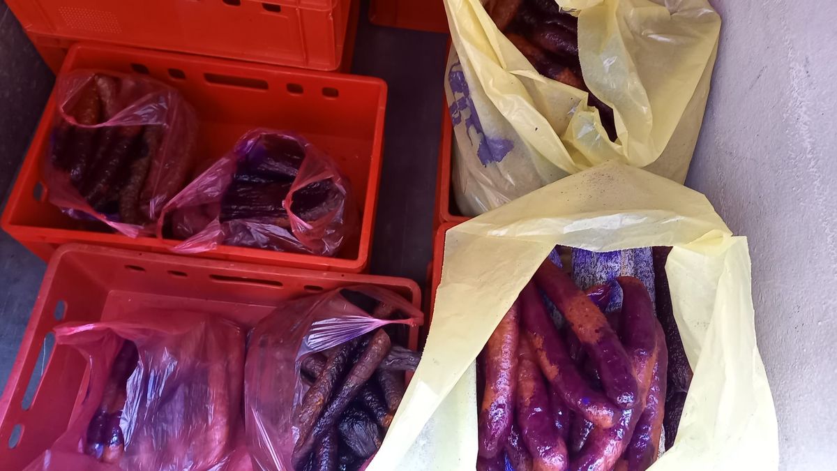 Prodejce na farmářském trhu v Brně nabízel nebezpečné uzeniny