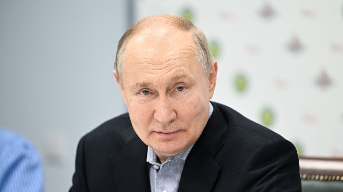 Putin nabízí občanství cizincům, kteří bojují za Rusko. Aspoň rok