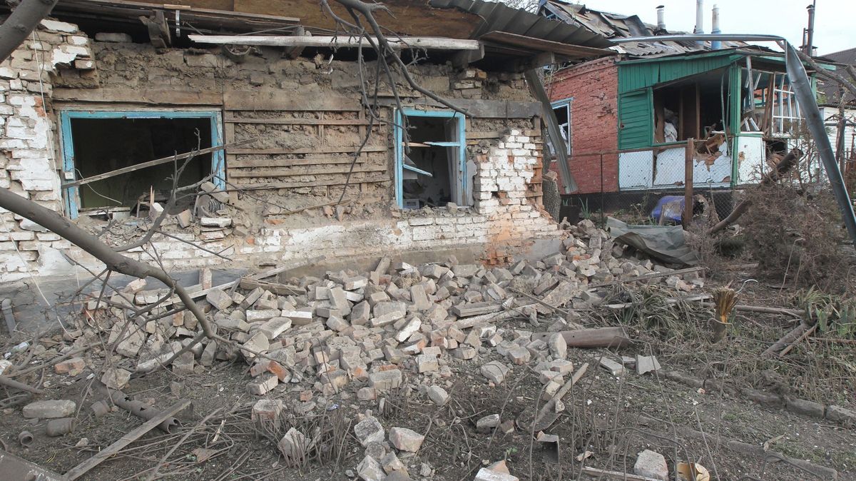 Rusové poslali rakety na civilisty v Černihivu, na místě jsou mrtví i ranění