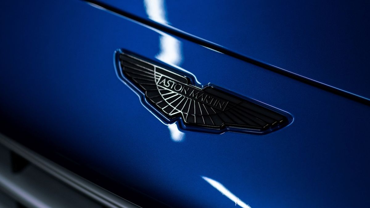Aston Martin bude od roku 2026 prodávat jen elektrifikovaná auta