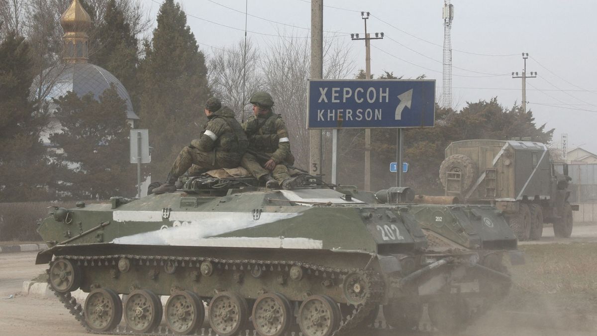 Rusko chce údajně v Chersonu vyhlásit lidovou republiku. Chystá pseudoreferendum