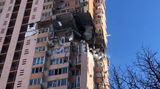 Reportér Novinek přímo z místa dopadu ruské rakety v Kyjevě