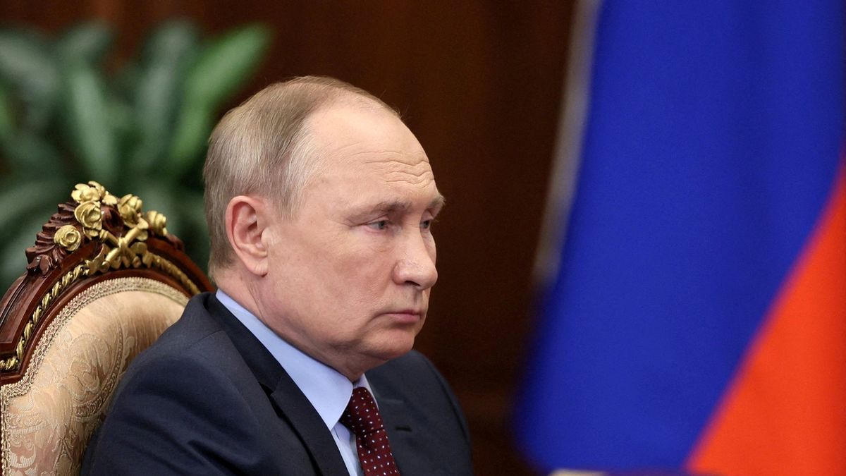 Naštvaný Putin už prý kvůli zpackané invazi vyhodil osm generálů, tvrdí Kyjev