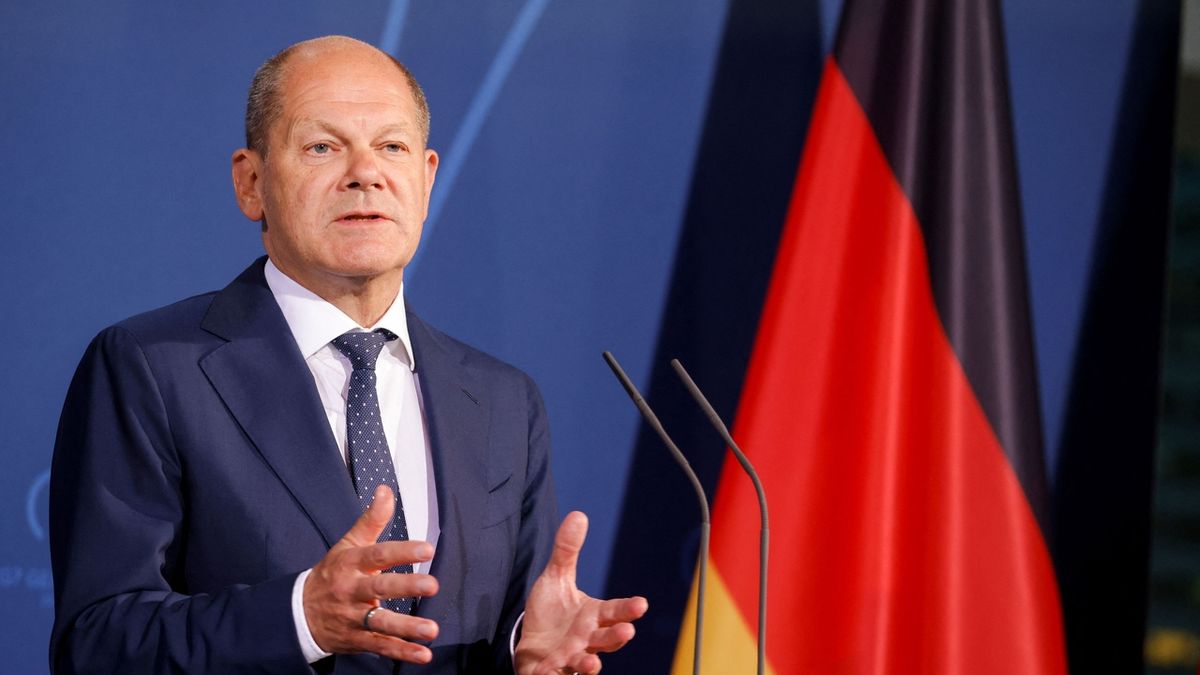 Scholz nechtěl naštvat Putina. Odmítl znárodnit německou divizi Gazpromu