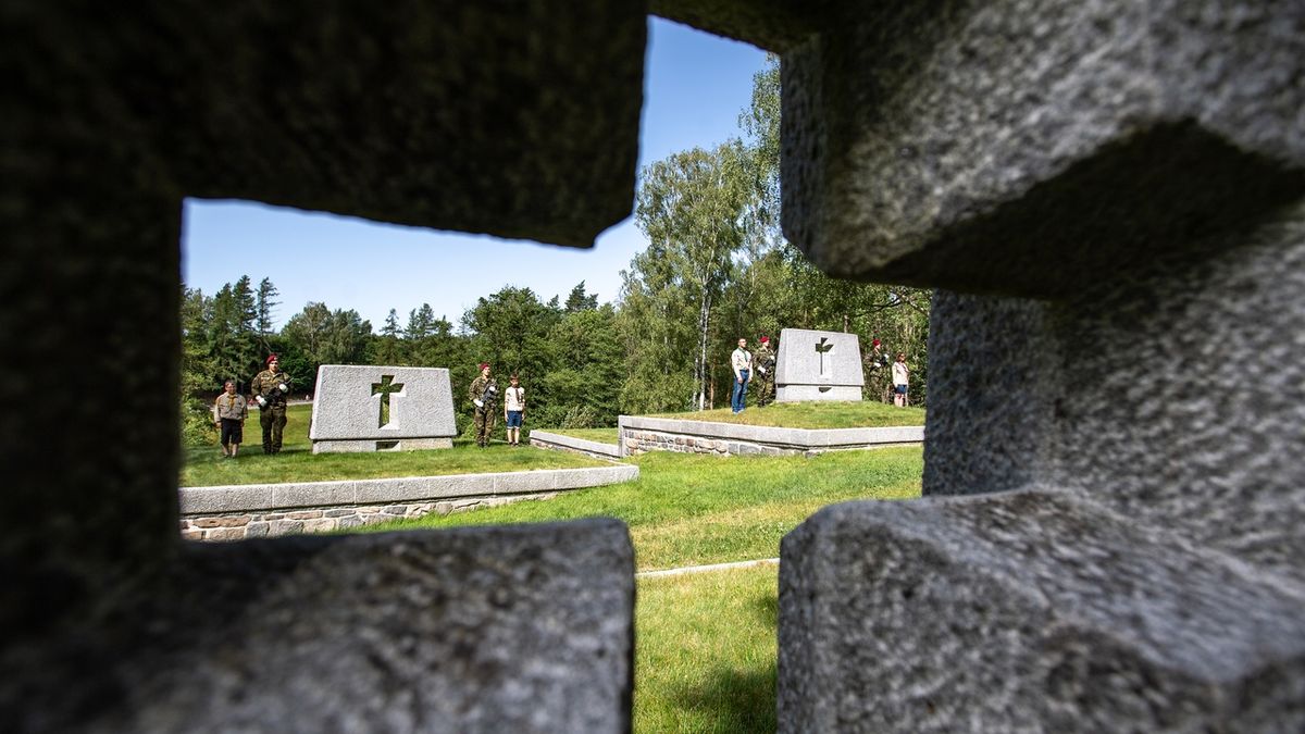 V Památníku Ležáky na Chrudimsku se uskutečnil 19. června 2022 pietní akt k 80. výročí vyhlazení osady nacisty.