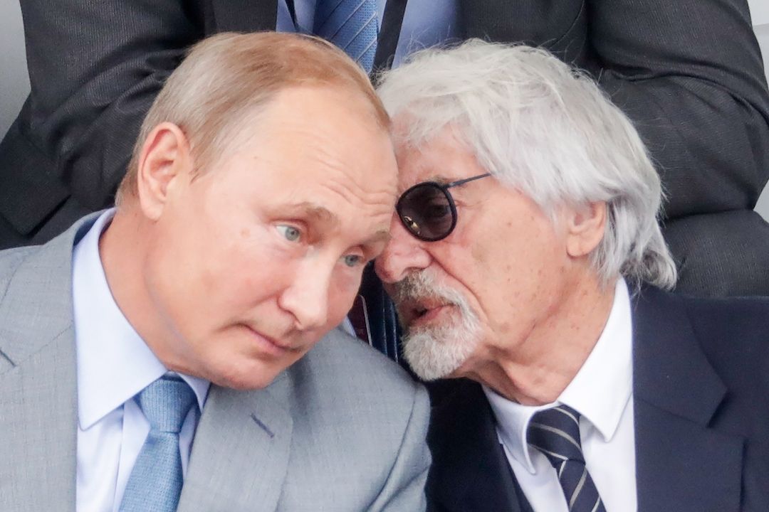 Bernie Ecclestone po boku Vladimira Putina při Velké ceně Ruska v roce 2017