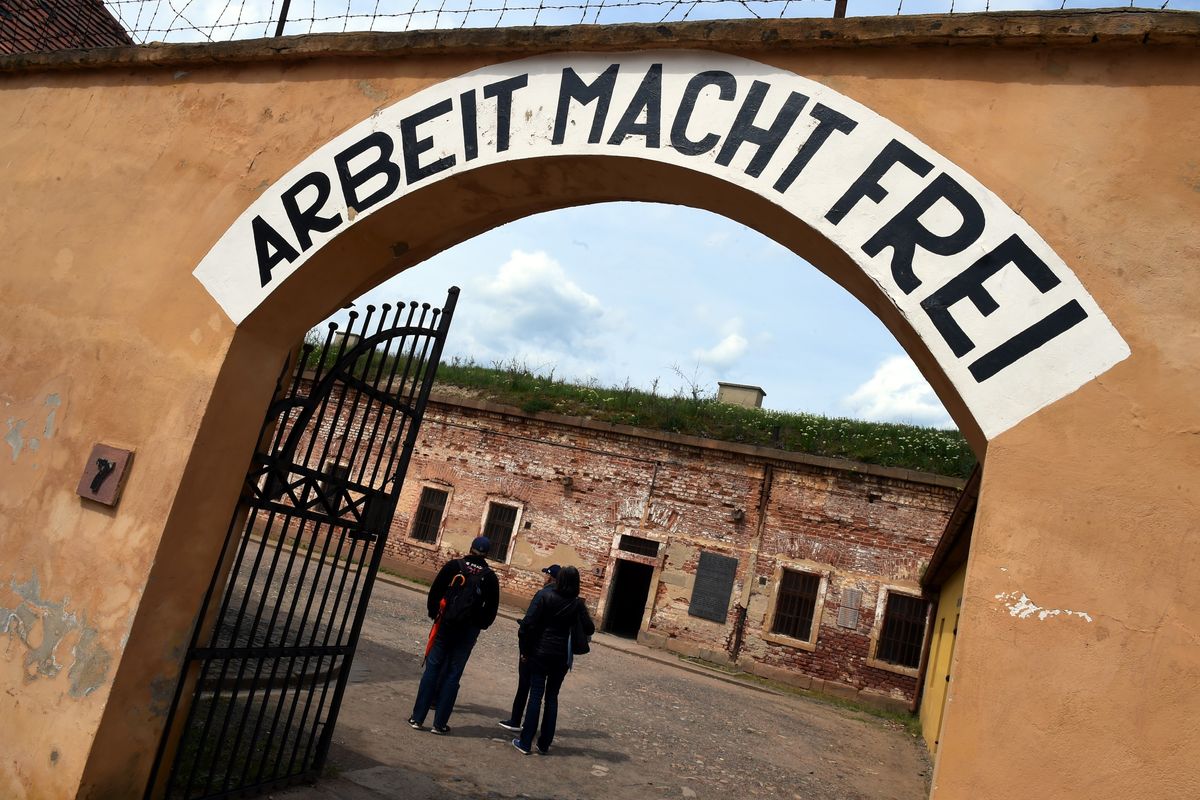 Vzpomínky na Terezín. V domácnostech se skrývají hotové poklady 