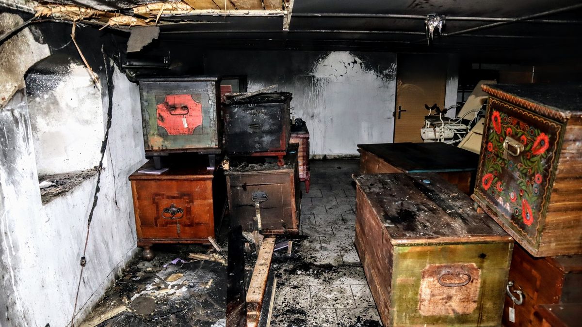 Požár zničil historický nábytek v muzeu v Písku