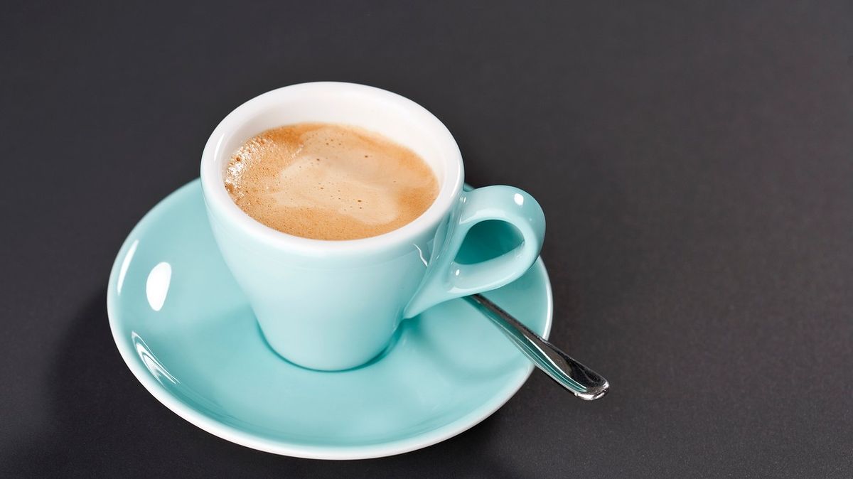Kofein může pomoci snížit tělesný tuk i riziko cukrovky