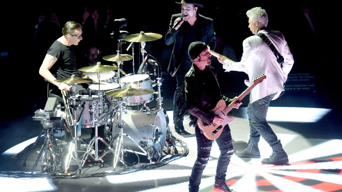 RECENZE: U2 ignorují úctu ke svým hitům