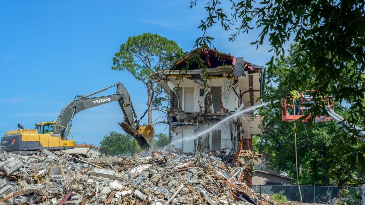 Radnice omylem strhla Američanovi dům, teď po něm chce 1,5 milionu za demolici