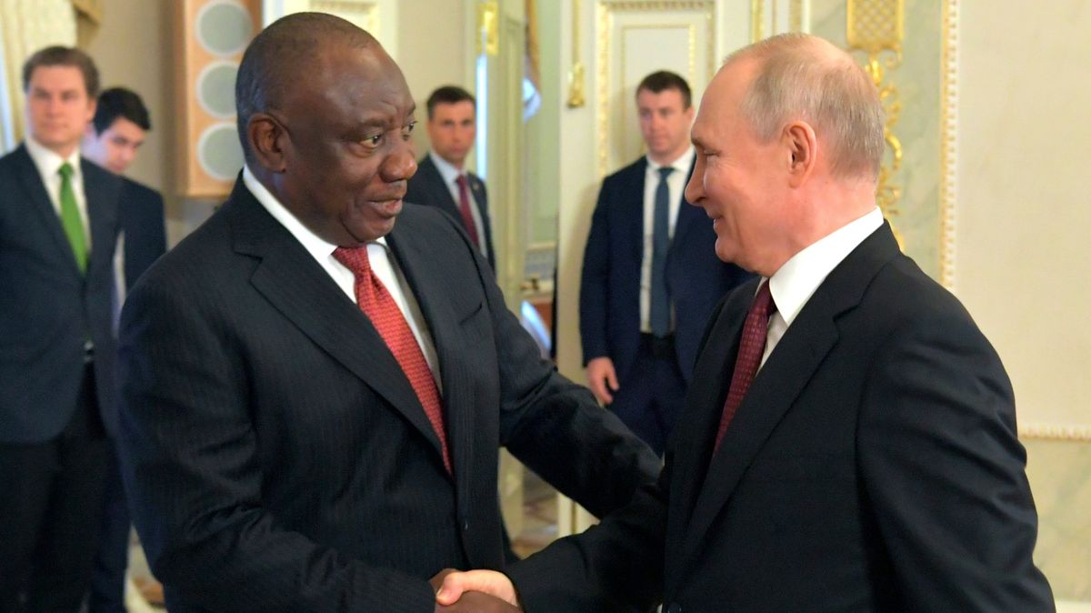 Neposílejte na summit BRICS Putina, požádala Rusy Jihoafrická republika