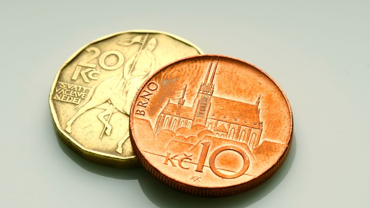 Rozhodnutí ČNB poslalo korunu dolů