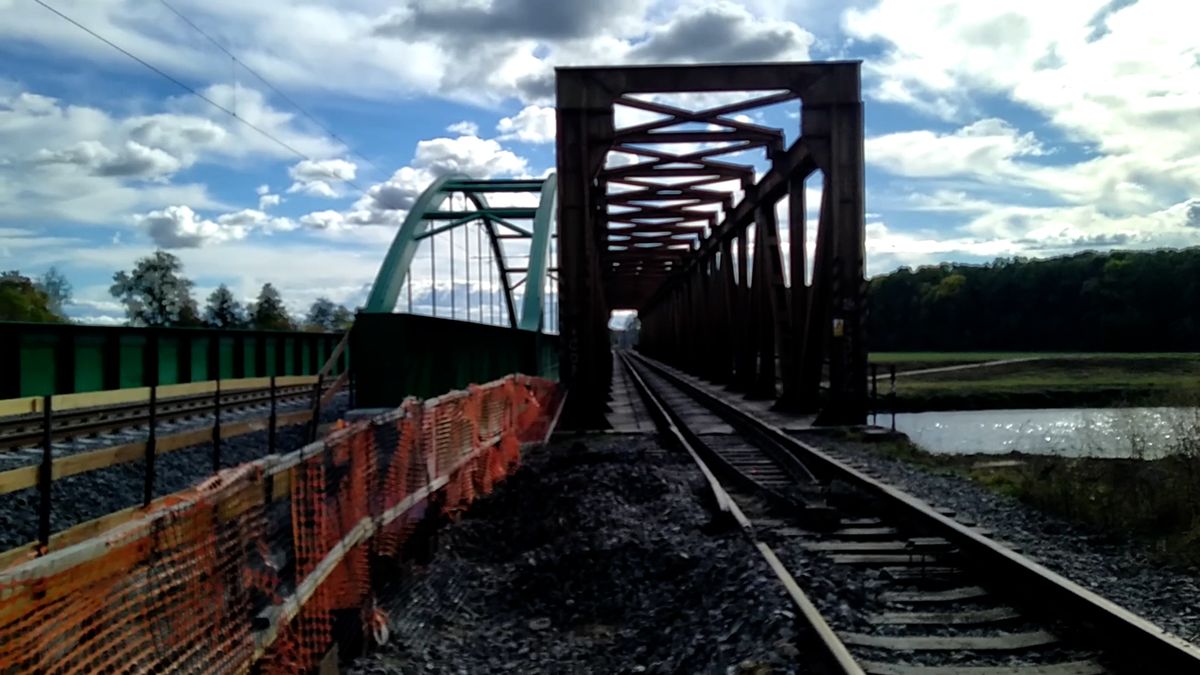 Z Moravy na Slovensko vede nový železniční most