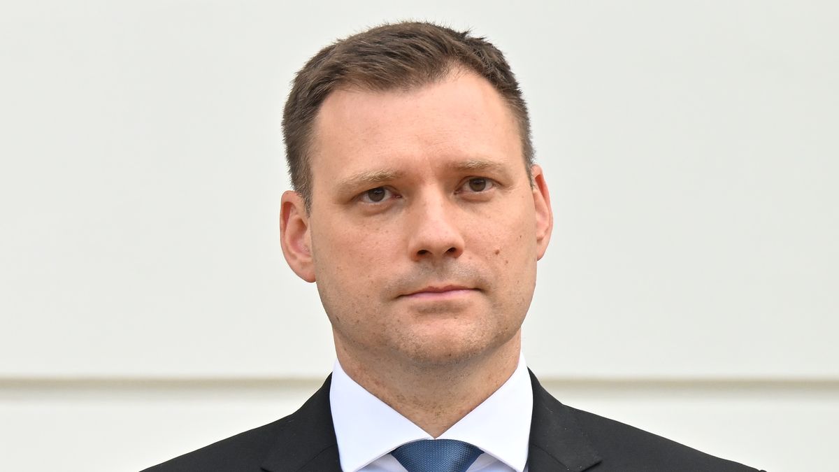 Turek poletí na Kypr slovenským vládním speciálem. Vezme ho ministr Taraba