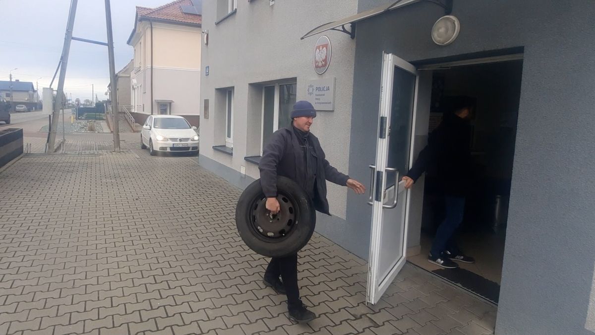 Pozdvižení před obchodem v Polsku. Český řidič obvinil muže z propíchnutí pneumatiky