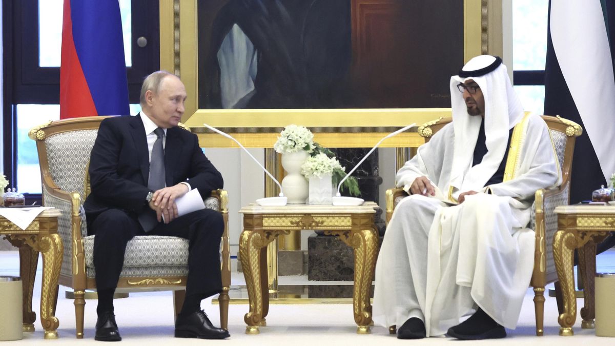 Spojené arabské emiráty přivítaly Putina velkolepě jako sultána