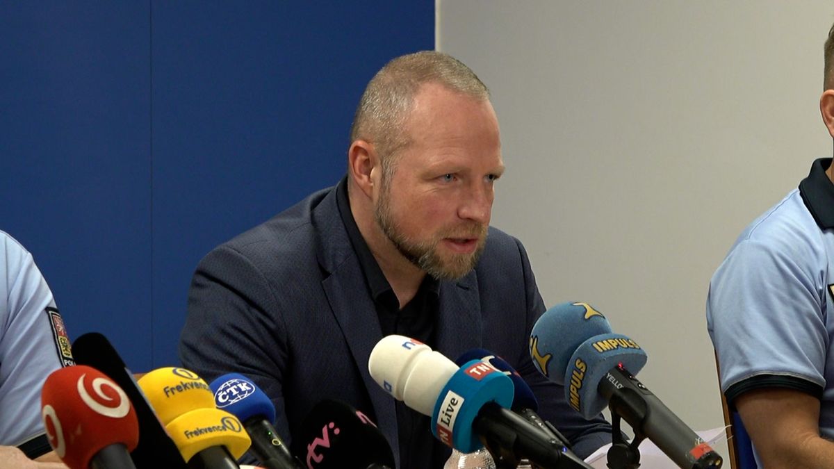„Chybělo nám pár dní.“ Studenta měli policisté v hledáčku kvůli Klánovicím