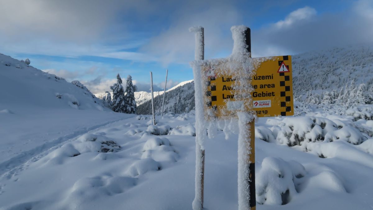 V Krkonoších napadlo 20 centimetrů sněhu