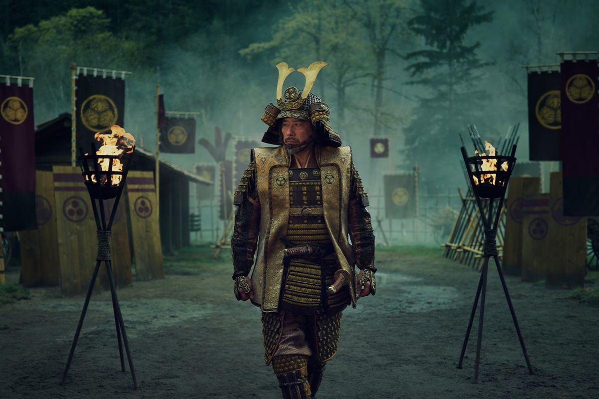 RECENZE: Šógun hraje brilantní politickou hru na pozadí střetu kultur, ostrých mečů a nekompromisních tradic