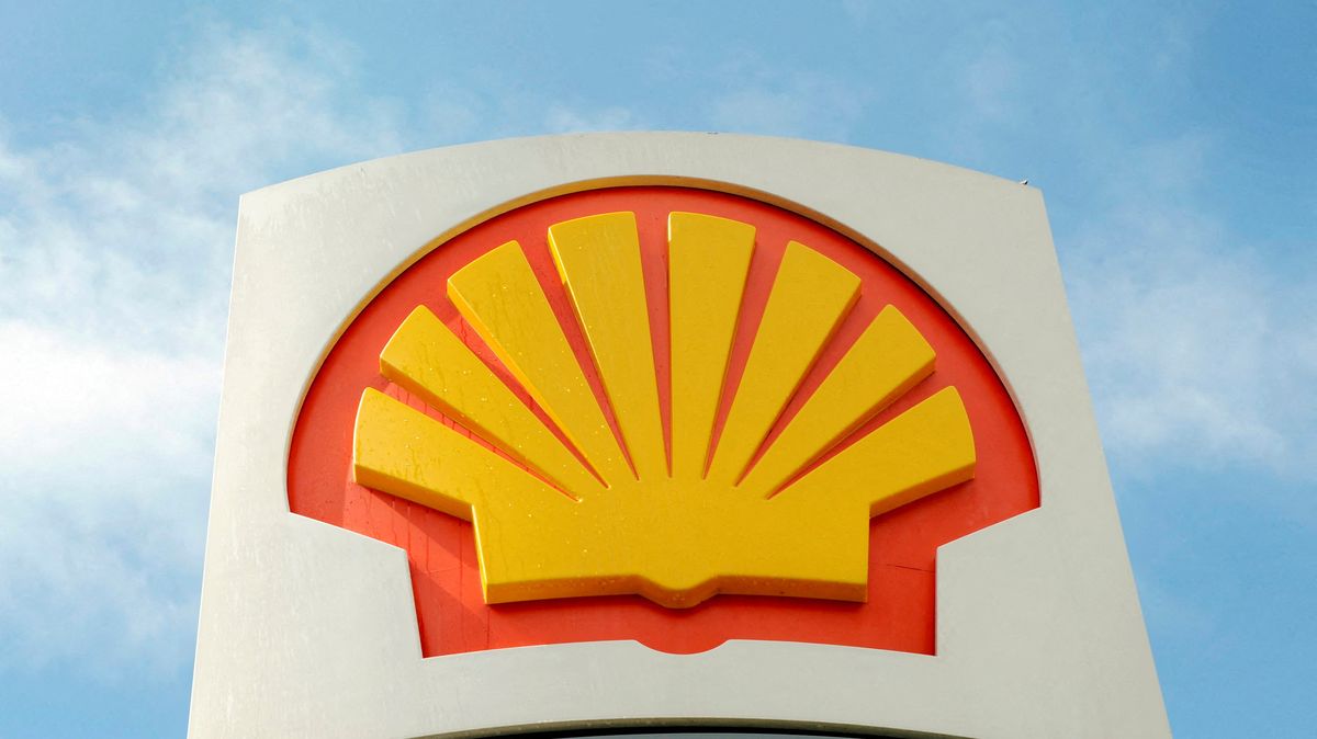 Akcionáři Shellu odmítli výzvu, aby firma zpřísnila své klimatické cíle