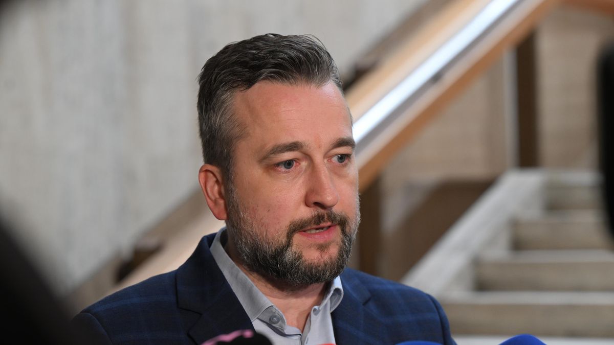 Ficův poradce navštívil Moskvu na pozvání nadace napojené na ruské tajné služby