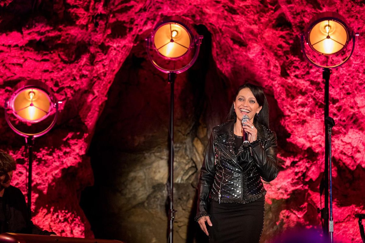 Hudební legendy vystoupí v jeskyních Moravského krasu mezi krápníky