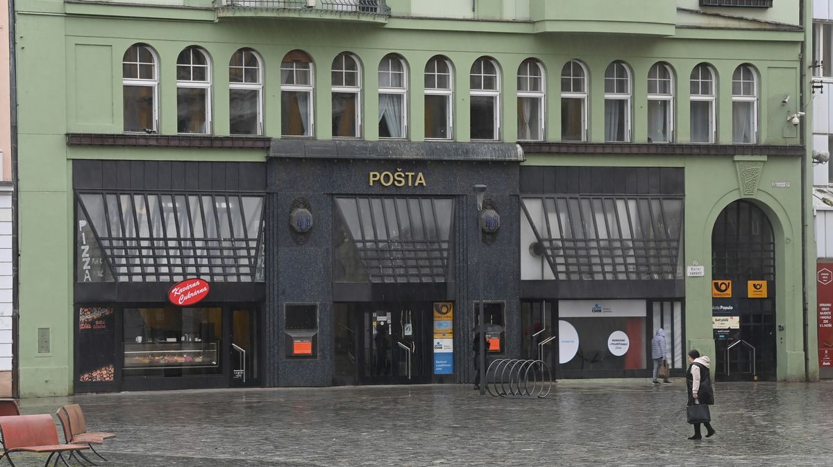 Česká pošta prodala bývalou pobočku v centru Olomouce za 130,5 milionu