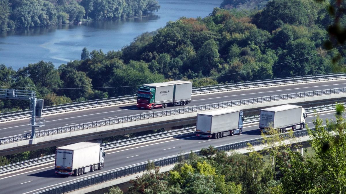 Dalším zvýšením mýtného chce stát vybrat 800 milionů