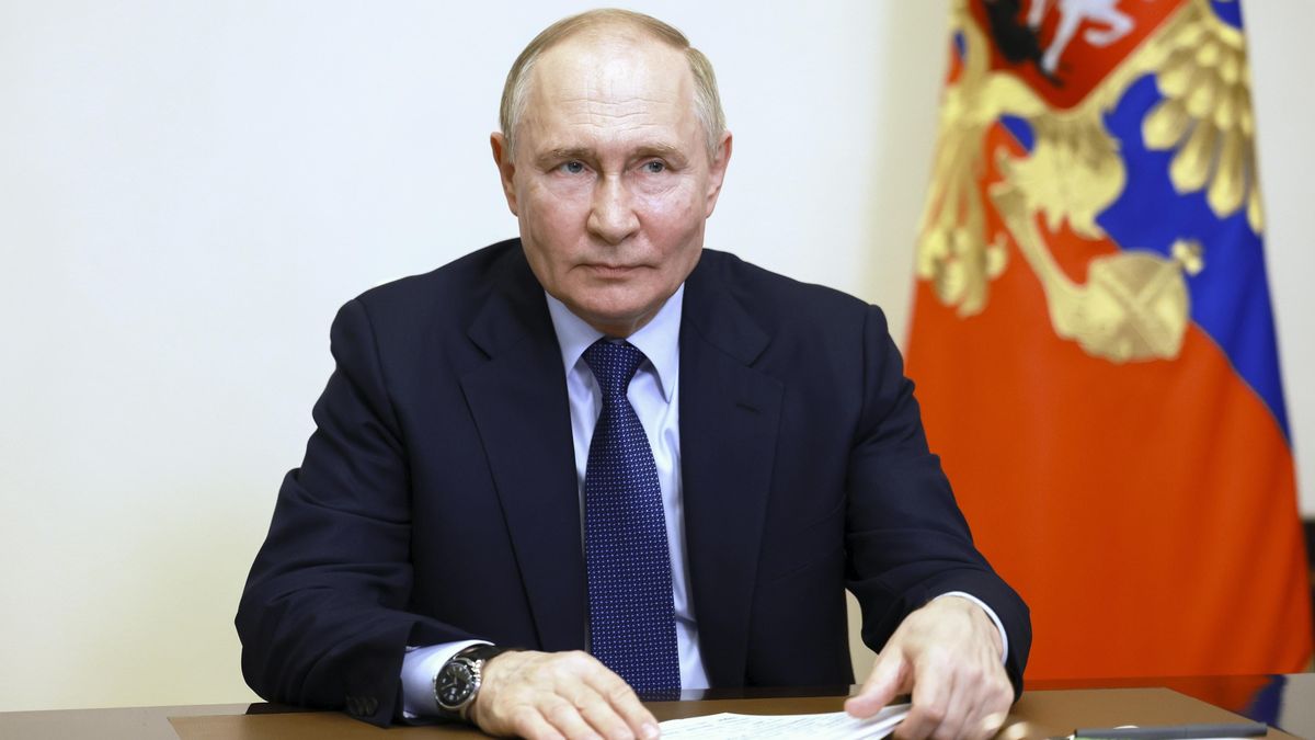 Putin pohrozil obnovením výroby a rozmístěním raket středního doletu