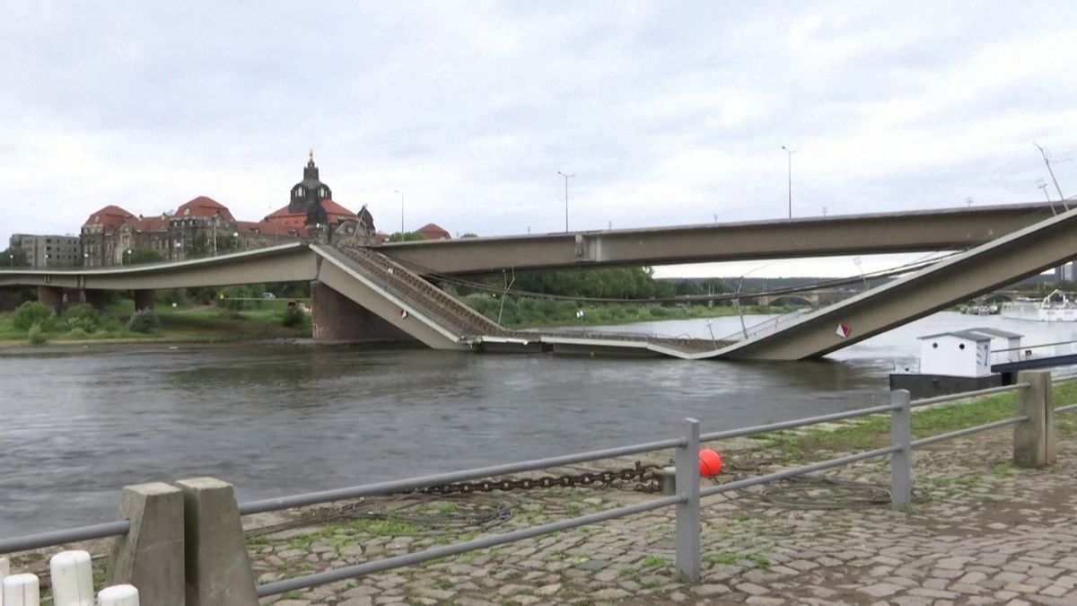 Poškozený drážďanský most se může každou chvíli zřítit, varují hasiči