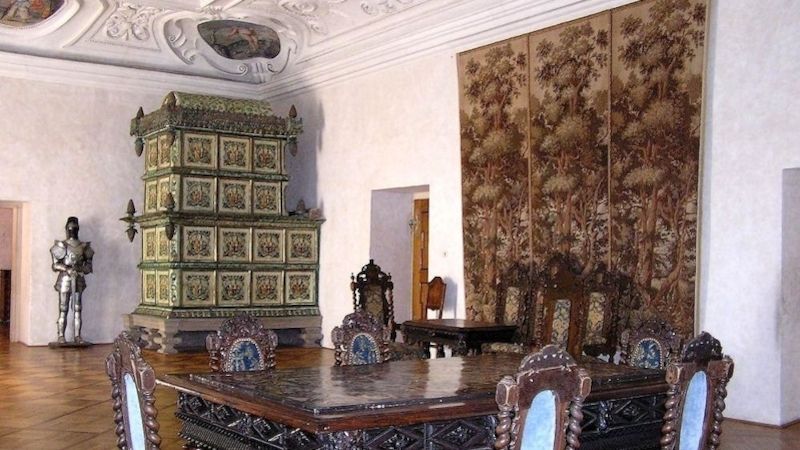 Interiér zámku, který si zahrál i ve filmu Báthory.