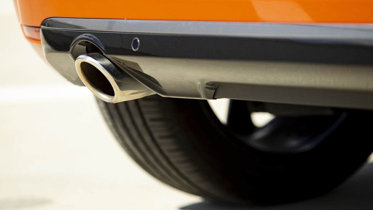 Evropská komise navrhla emisní normu Euro 7, auta má zdražit nejvýše o tisícikoruny