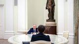 Reuters: Putin slíbil Macronovi, že přestane s novými manévry u Ukrajiny