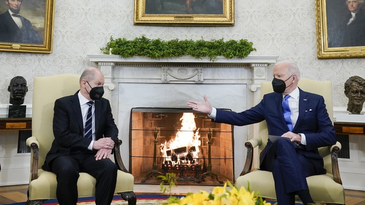 Biden: Pokud Rusko zaútočí na Ukrajinu, může se rozloučit s Nord Streamem 2